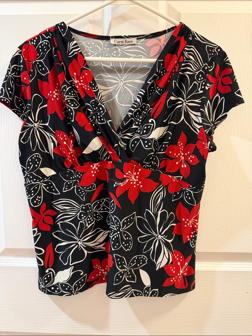 Carol Rose Red & Black Floral Wrap-Style V-Neck Top